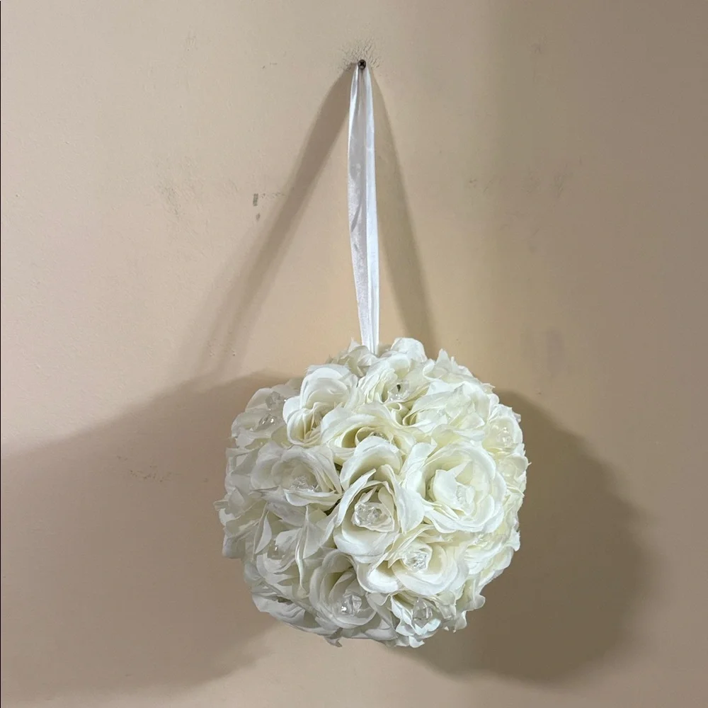 Elegant Cream Floral Arrangement ball
